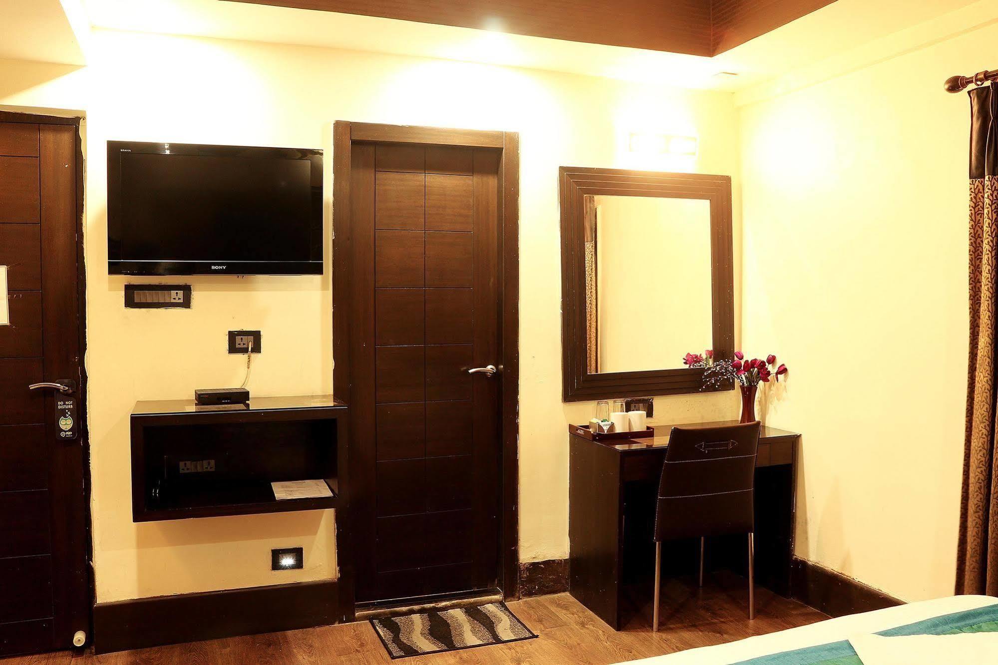 Oyo 1188 Hotel Tangerine Guest House Kolkata Exterior photo