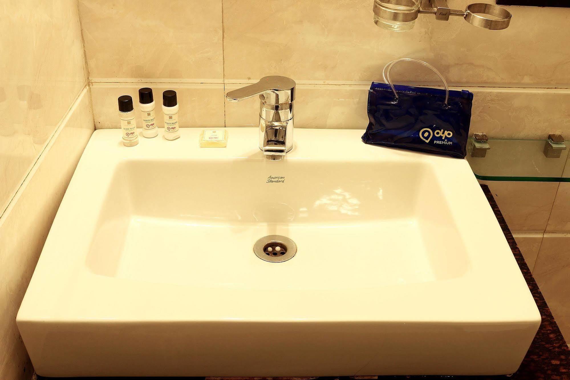 Oyo 1188 Hotel Tangerine Guest House Kolkata Exterior photo
