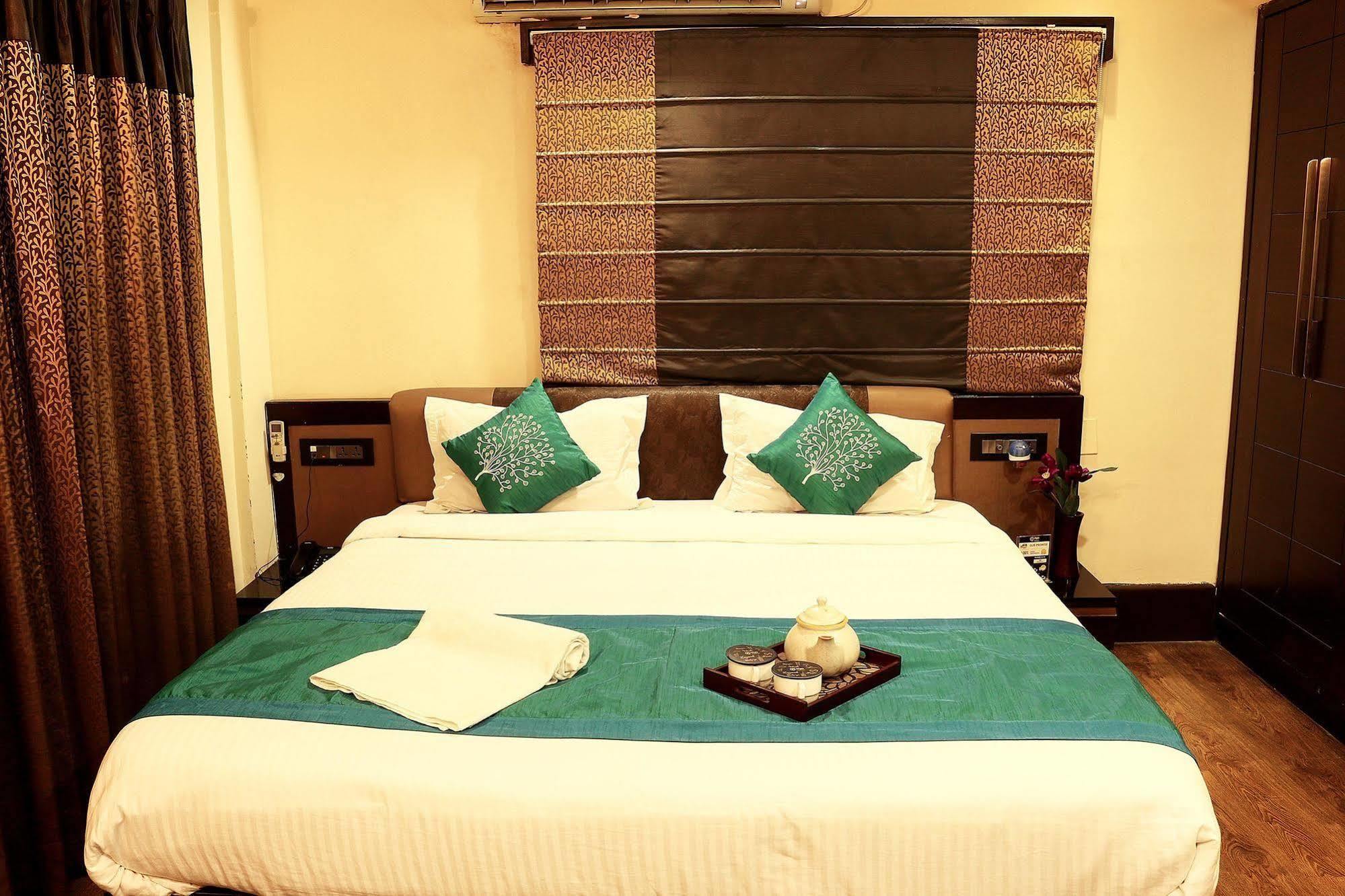 Oyo 1188 Hotel Tangerine Guest House Kolkata Exterior photo