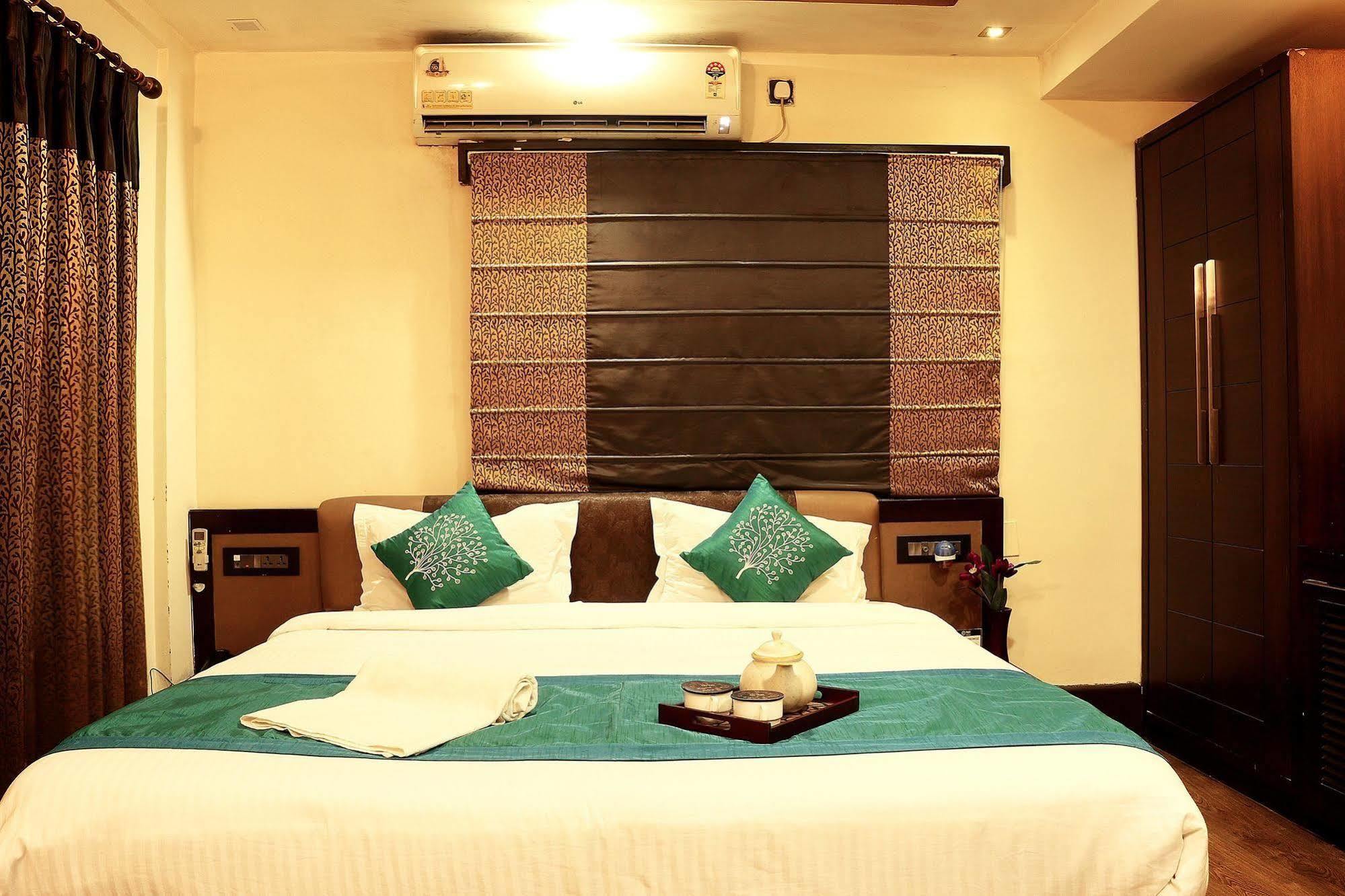 Oyo 1188 Hotel Tangerine Guest House Kolkata Exterior photo