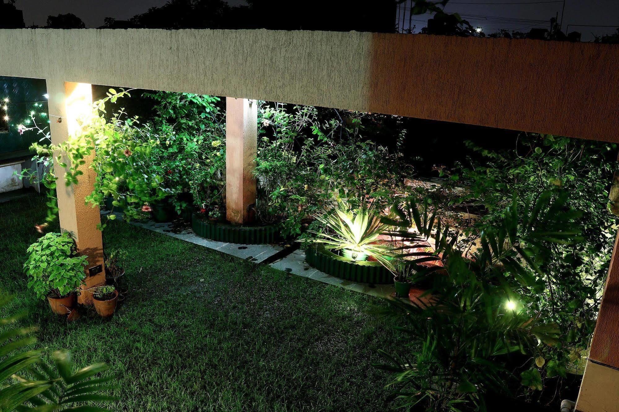 Oyo 1188 Hotel Tangerine Guest House Kolkata Exterior photo